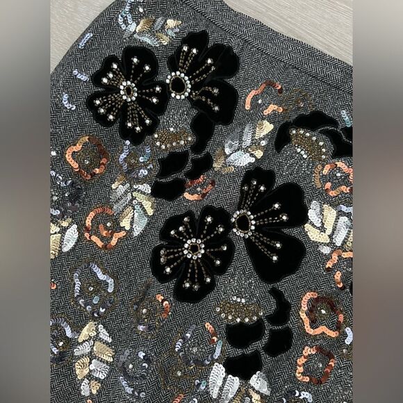 ECCOCI Gray 100% wool beaded sequin embroidered pencil skirt size 8 - Picture 2 of 7